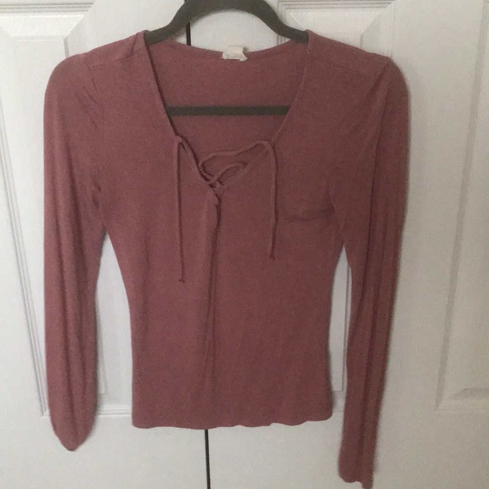 Long sleeved, v neck, tope pink